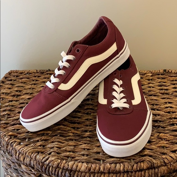 maroon old skool vans womens